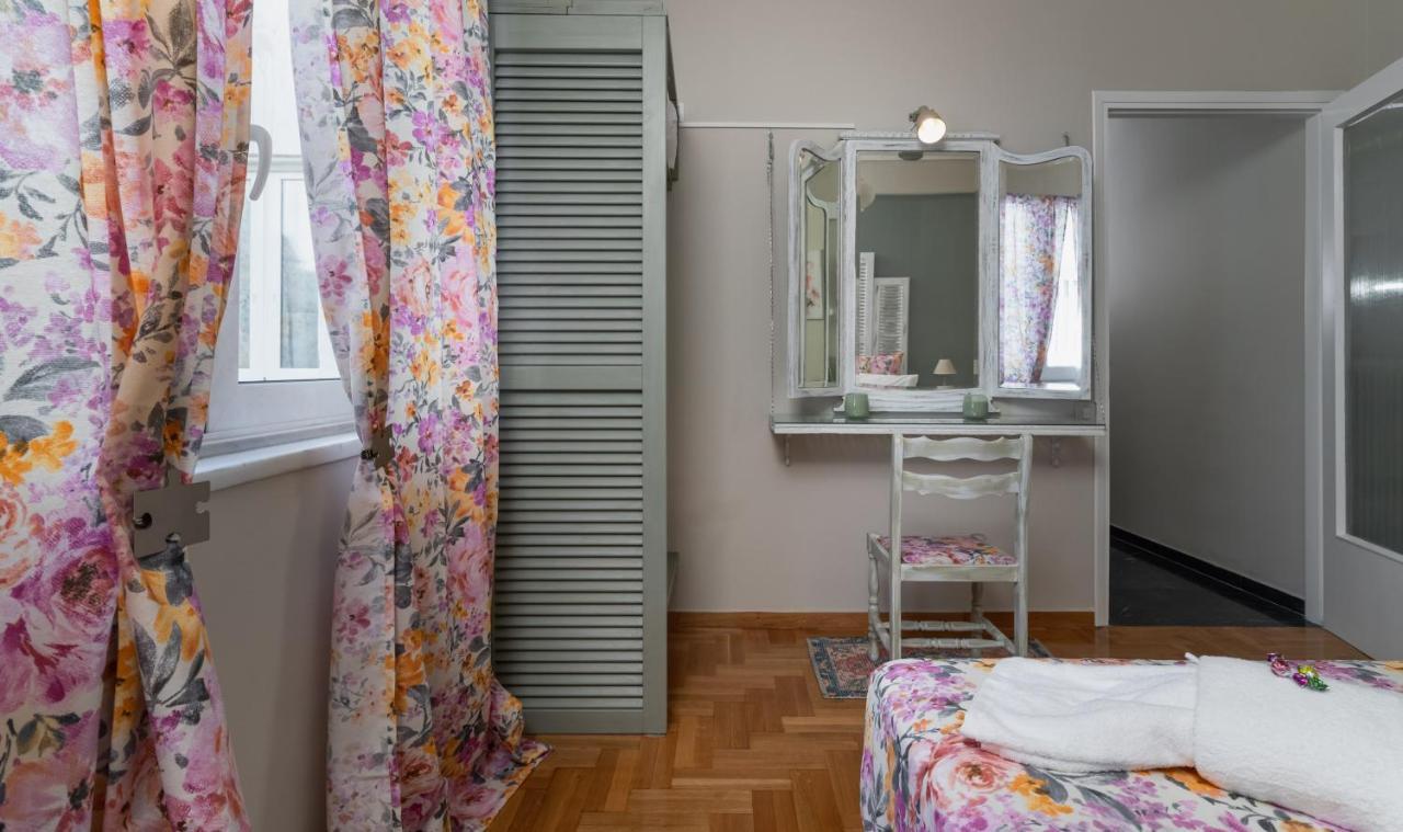 Athens Flower Apartment Extérieur photo